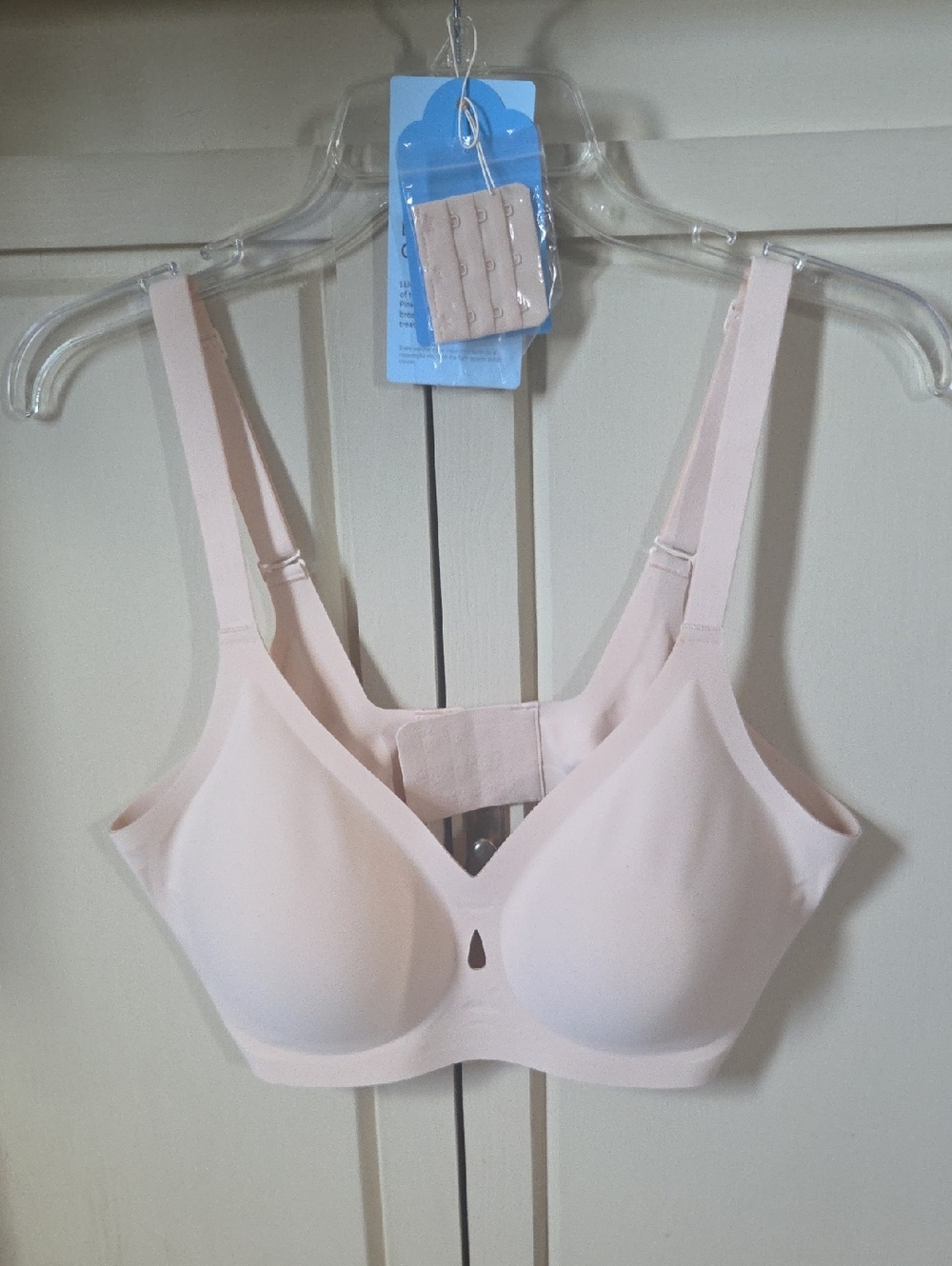 NEW Everyday Smooth Wireless Bra with Wide Back